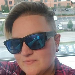 Meet your Posher, Casey